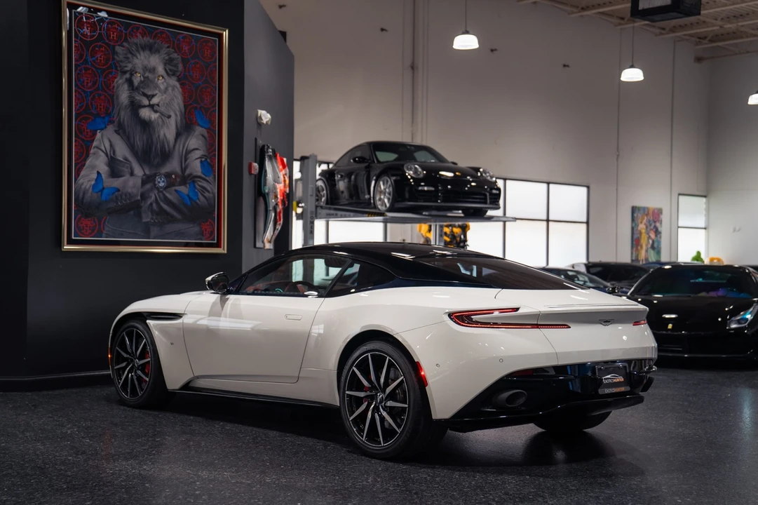 2018 Aston Martin DB11 V12 - Image 8 of 31