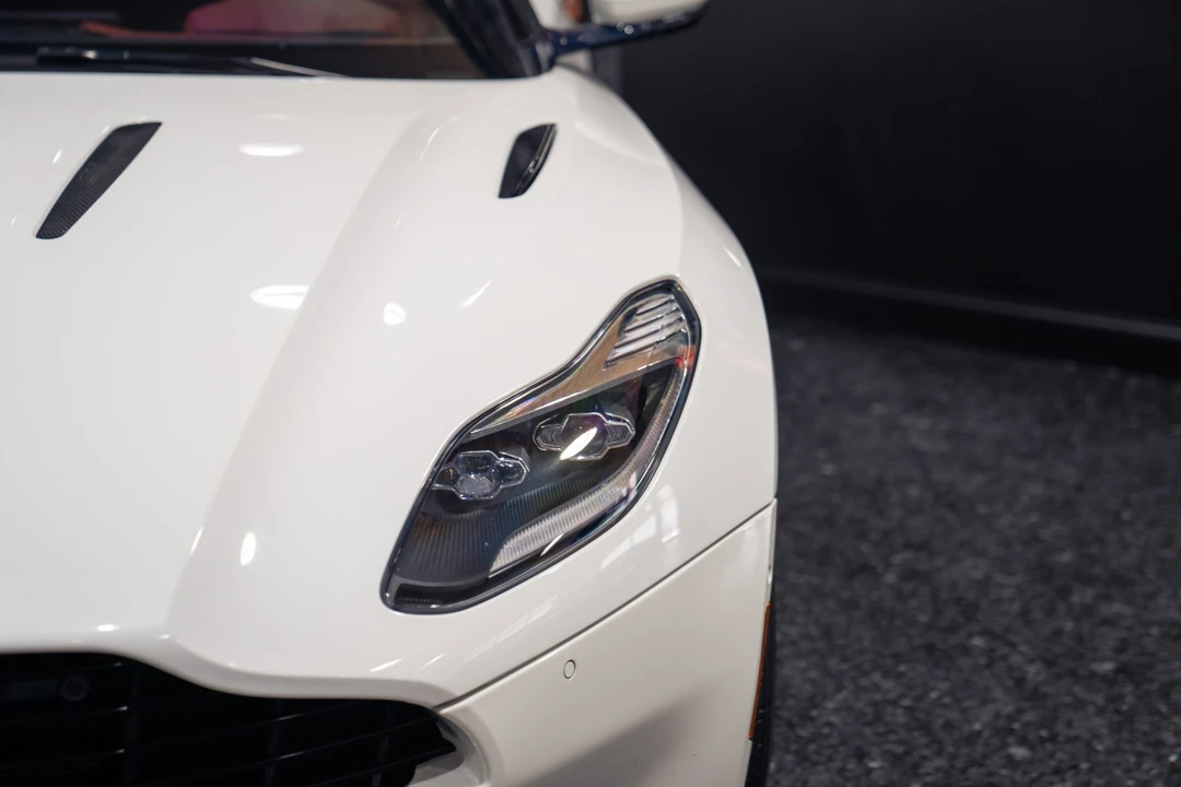 2018 Aston Martin DB11 V12 - Image 11 of 31
