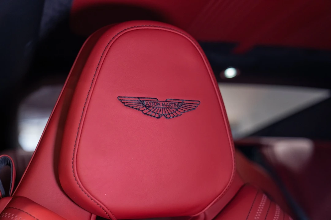 2018 Aston Martin DB11 V12 - Image 24 of 31