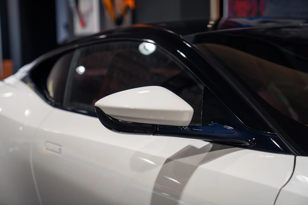 2018 Aston Martin DB11 V12 - Image 16 of 31