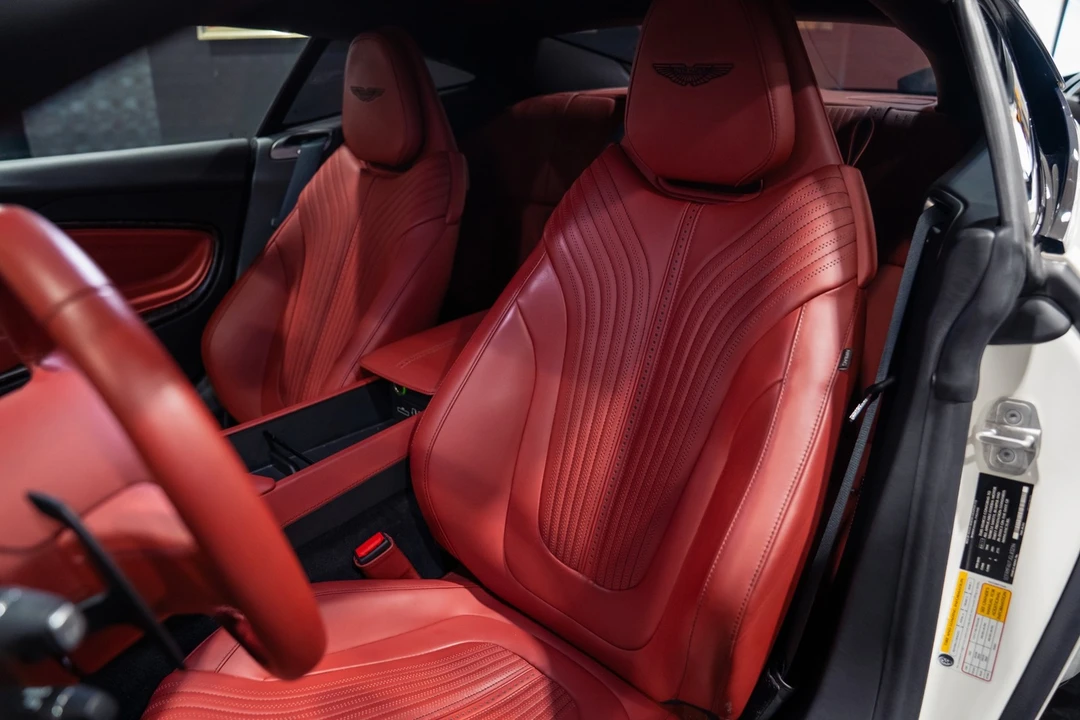 2018 Aston Martin DB11 V12 - Image 23 of 31