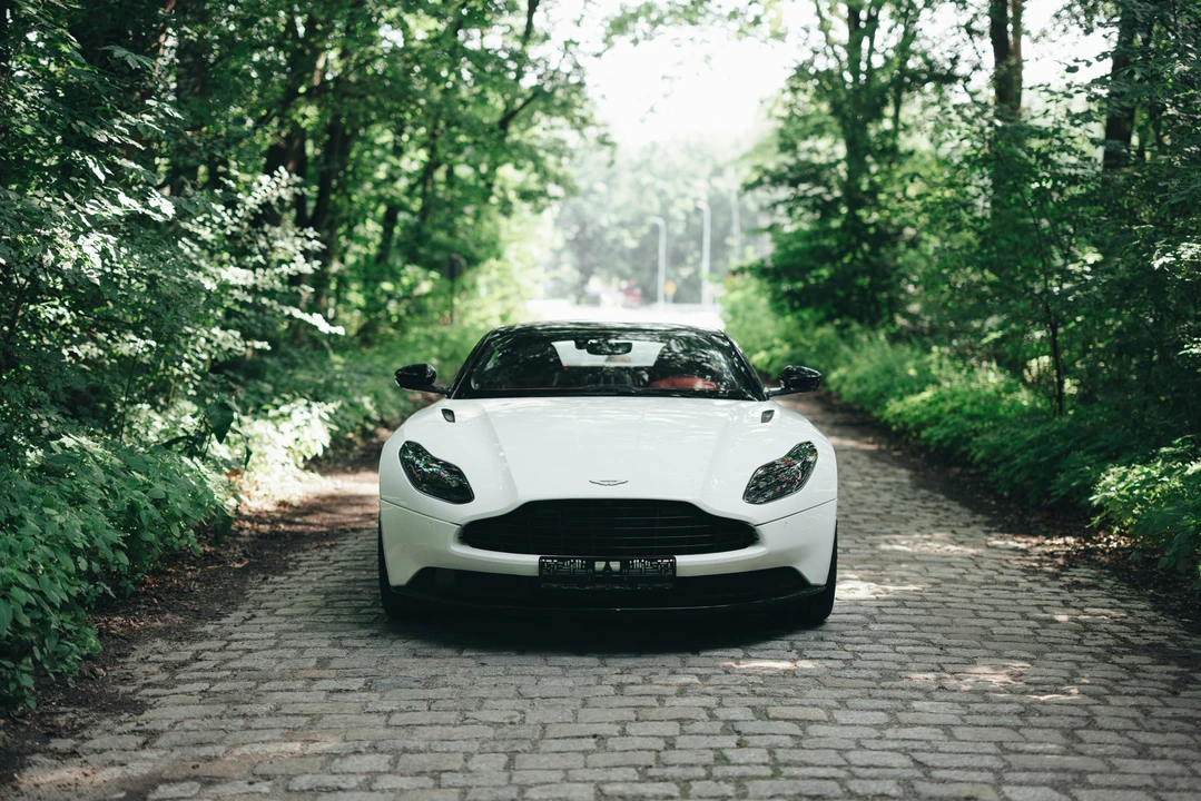 2018 Aston Martin DB11 V8 - Image 2 of 21