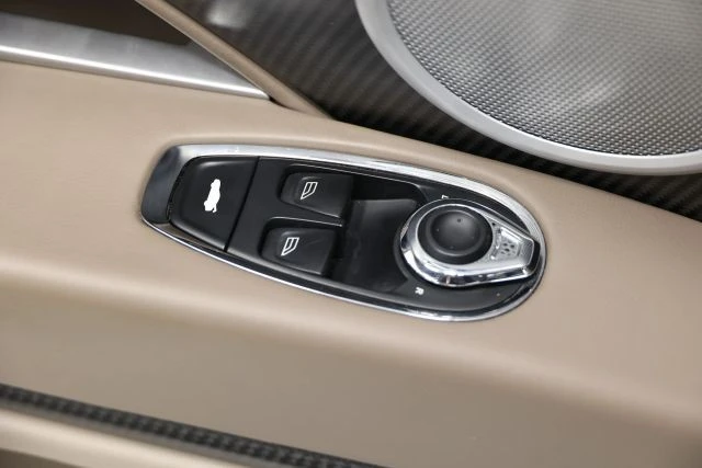 2018 Aston Martin DB11 V8 - Image 14 of 31