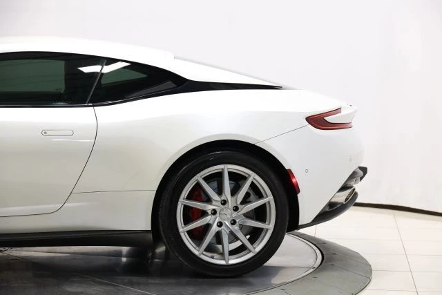 2018 Aston Martin DB11 V8 - Image 9 of 12
