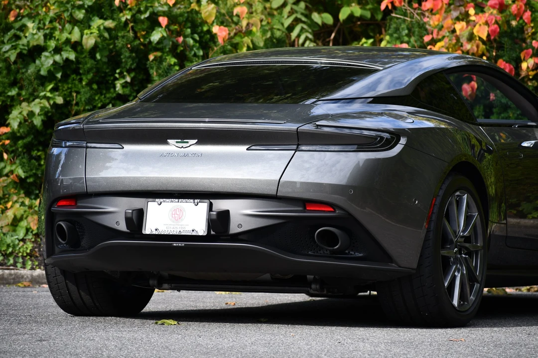 2018 Aston Martin DB11 V8 - Image 29 of 31