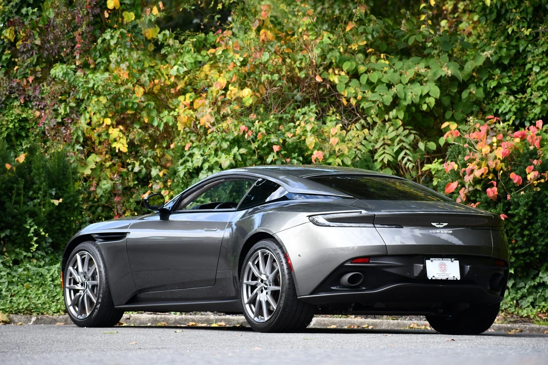 2018 Aston Martin DB11 V8 - Image 8 of 31
