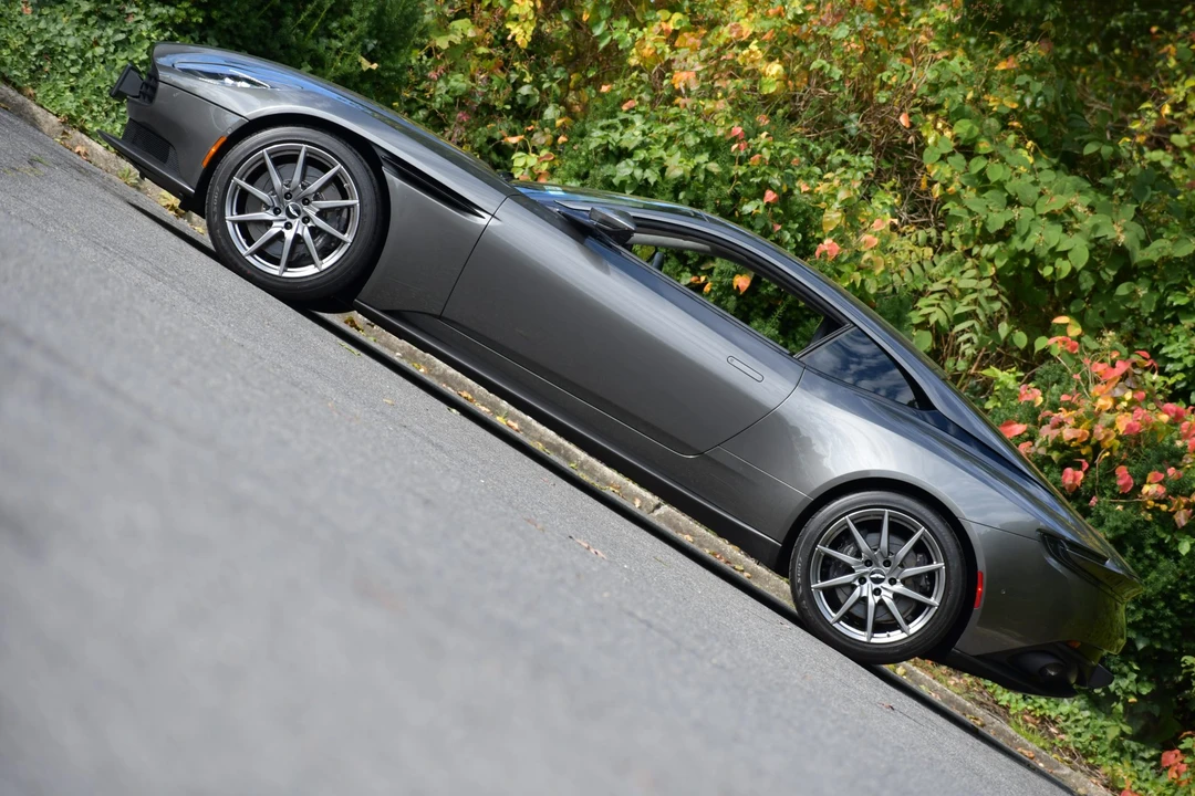 2018 Aston Martin DB11 V8 - Image 14 of 31