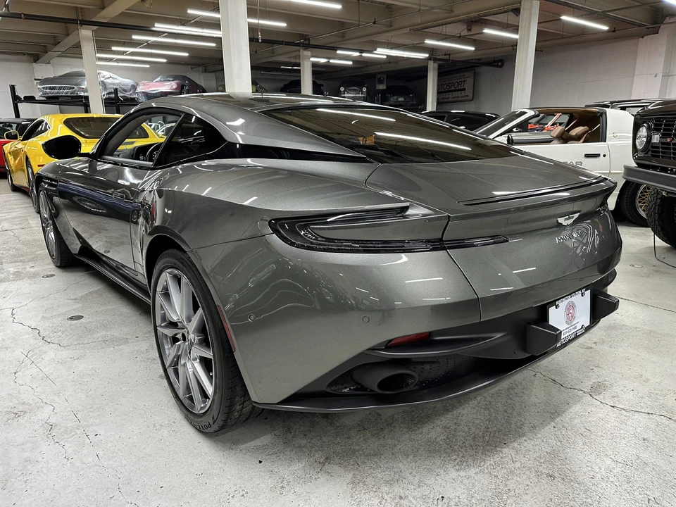 2018 Aston Martin DB11 V8 - Image 27 of 31