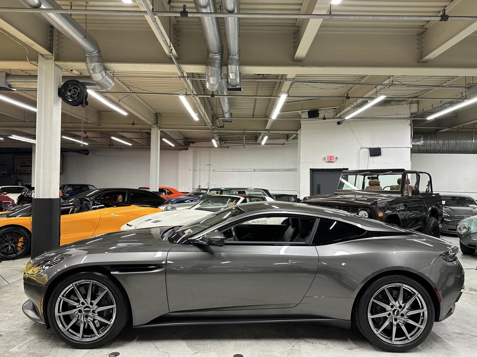 2018 Aston Martin DB11 V8 - Image 28 of 31