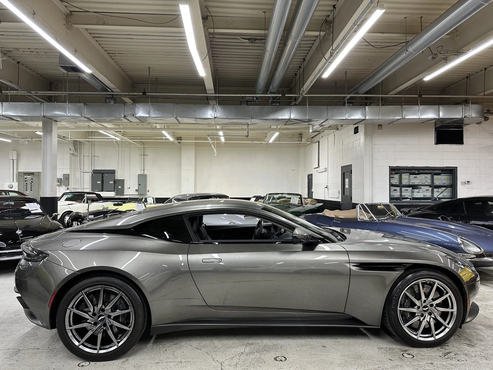 2018 Aston Martin DB11 V8 - Image 24 of 31