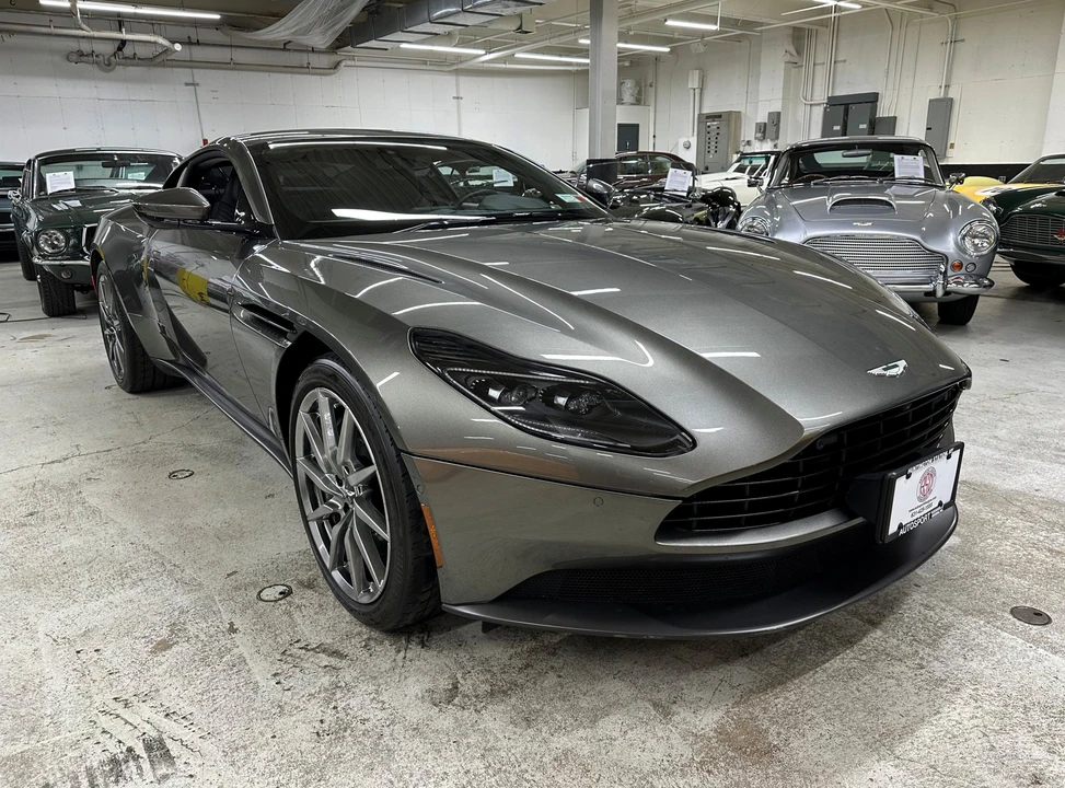 2018 Aston Martin DB11 V8 - Image 23 of 31