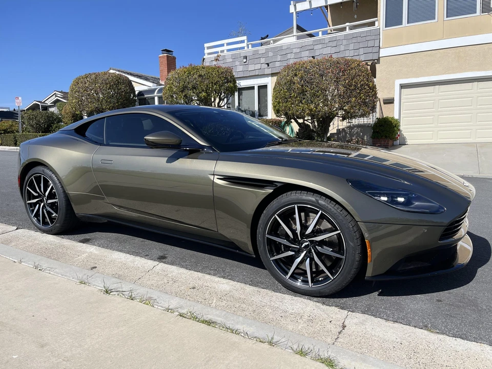 2018 Aston Martin DB11 V8 - Image 16 of 31