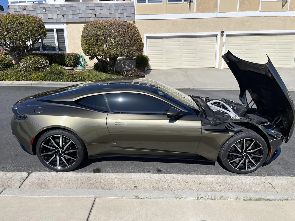 2018 Aston Martin DB11 V8 - Image 15 of 31