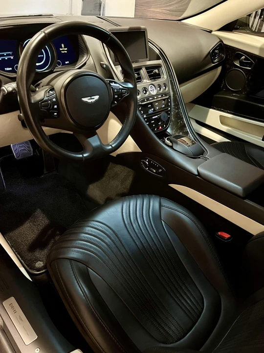 2018 Aston Martin DB11 V8 - Image 23 of 31