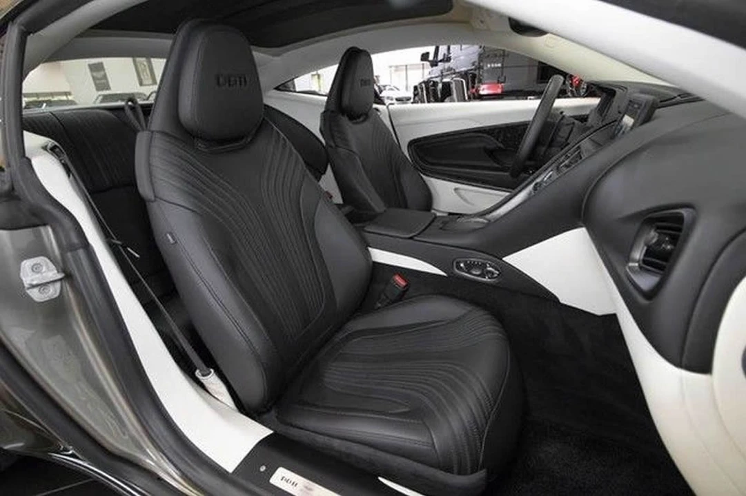 2018 Aston Martin DB11 V8 - Image 28 of 31