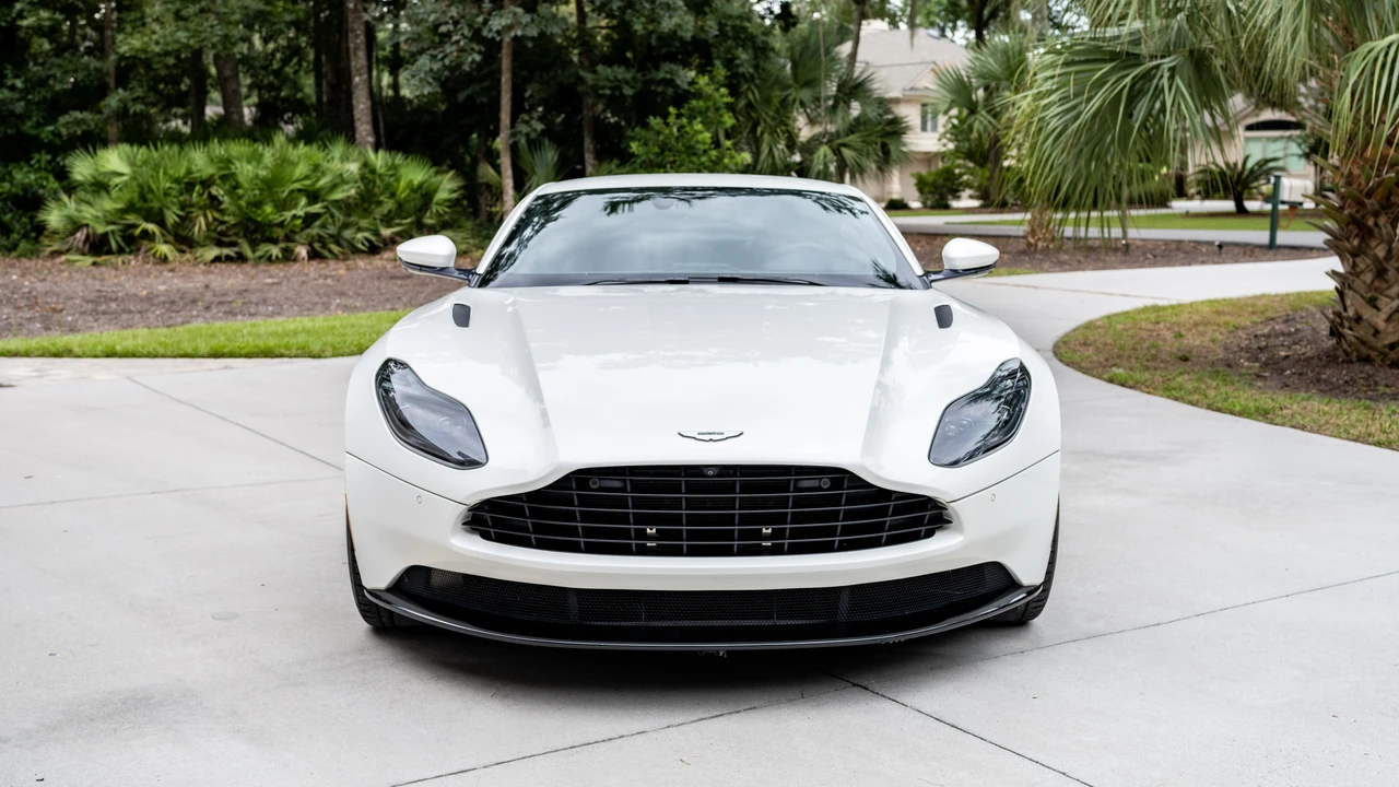 2018 Aston Martin DB11 V8 - Image 2 of 31