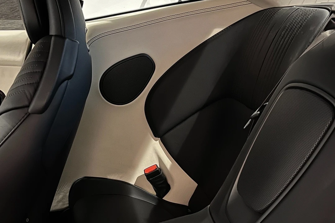 2018 Aston Martin DB11 V8 - Image 11 of 12