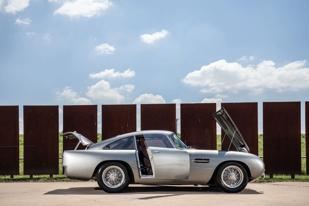 2018 Aston Martin DB4 GT - Image 10 of 31