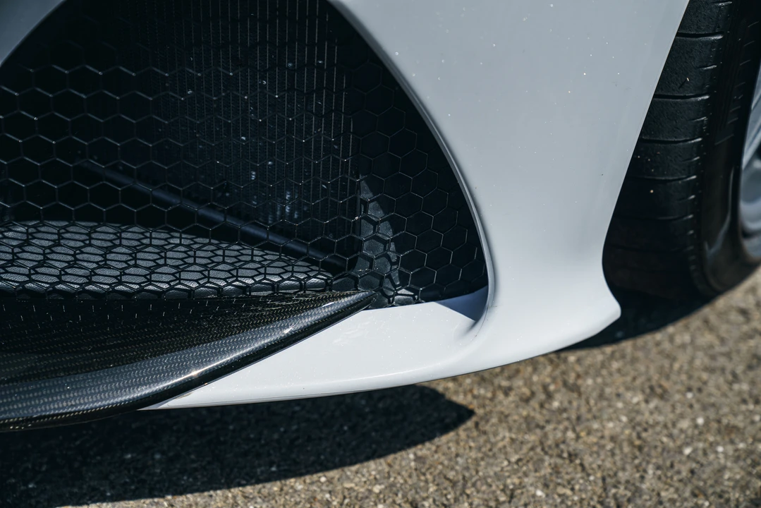 2018 Aston Martin DBS Superleggera - Image 17 of 31