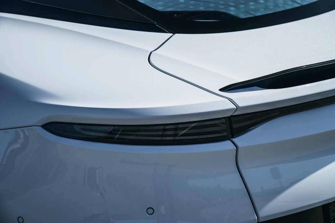 2018 Aston Martin DBS Superleggera - Image 30 of 31