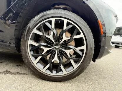 2018 Aston Martin DBX - Image 11 of 12