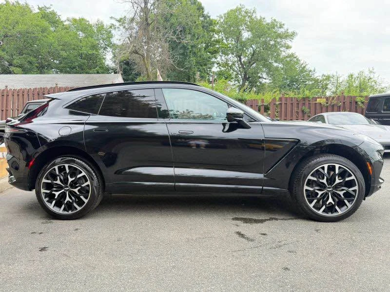 2018 Aston Martin DBX - Image 3 of 12