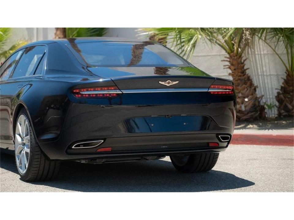 2018 Aston Martin Lagonda - Image 14 of 31
