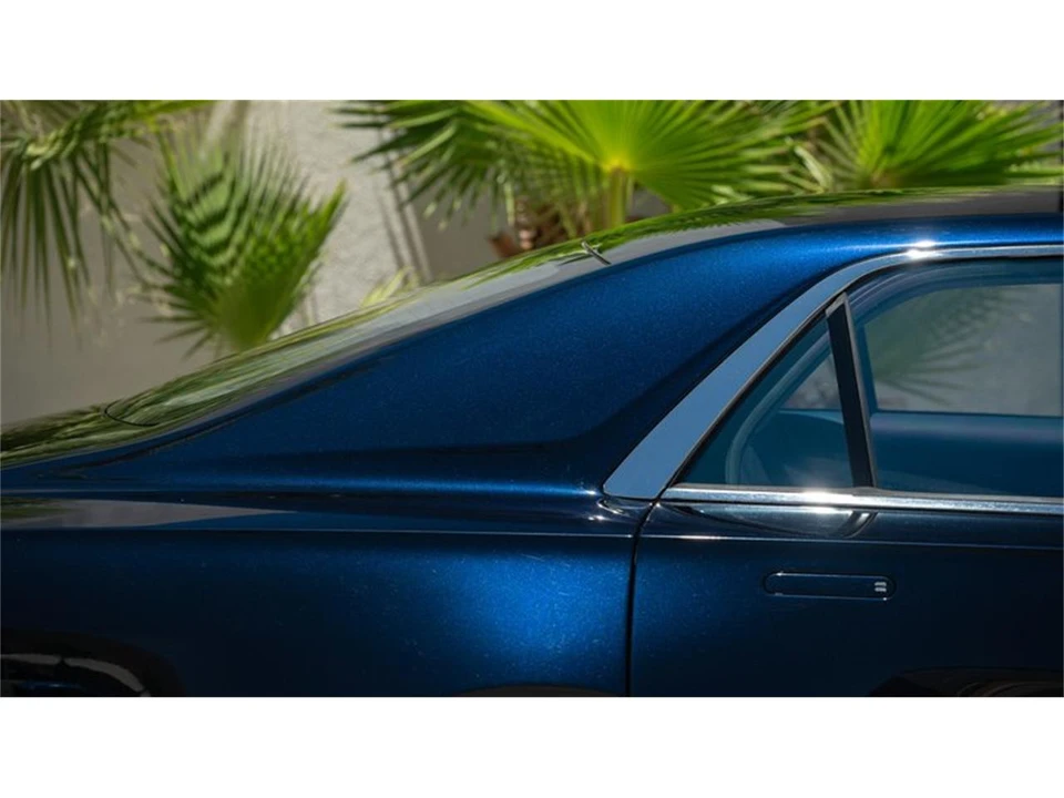 2018 Aston Martin Lagonda - Image 26 of 31