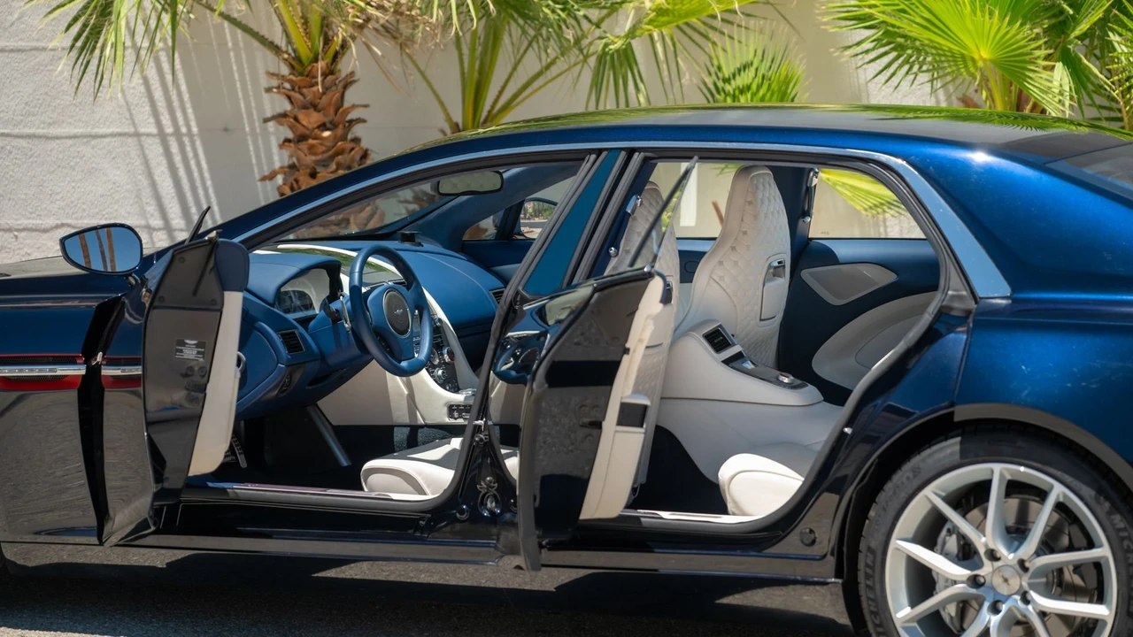 2018 Aston Martin Lagonda - Image 31 of 31
