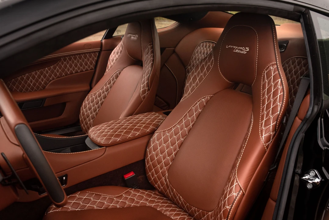 2018 Aston Martin - Image 20 of 31