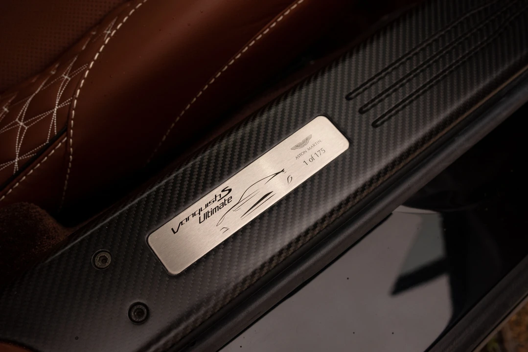 2018 Aston Martin - Image 22 of 31