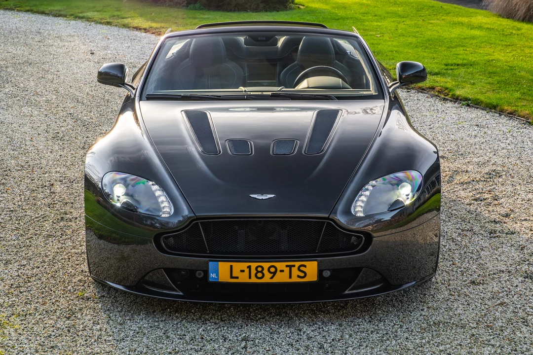 2018 Aston Martin V12 Vantage (2010-2018) - Image 24 of 31