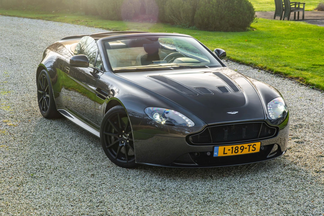 2018 Aston Martin V12 Vantage (2010-2018) - Image 25 of 31
