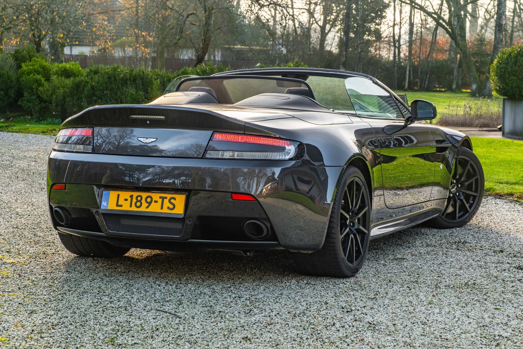 2018 Aston Martin V12 Vantage (2010-2018) - Image 5 of 31