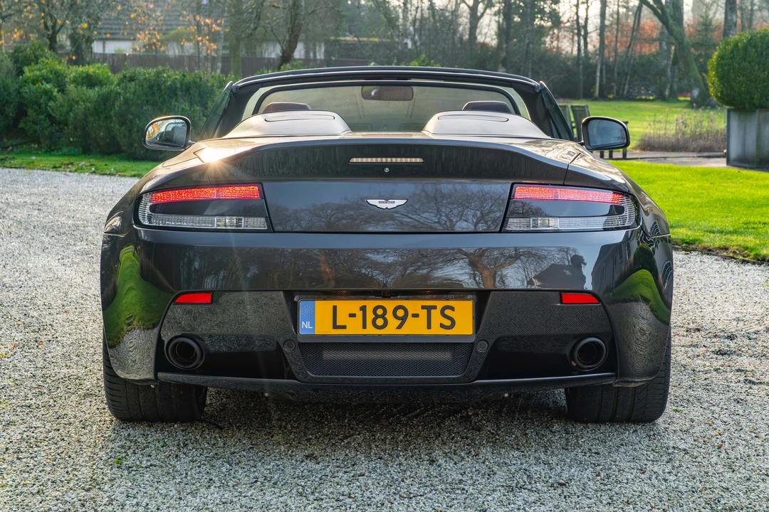 2018 Aston Martin V12 Vantage (2010-2018) - Image 6 of 31