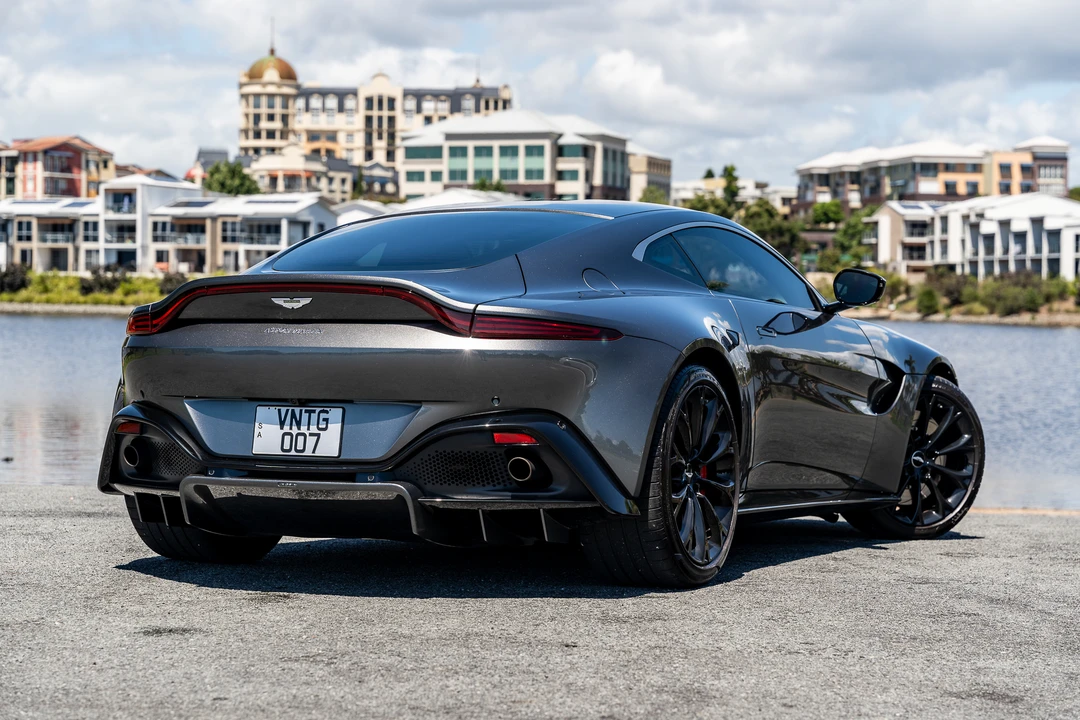 2018 Aston Martin V8 Vantage (2019+) - Image 7 of 31
