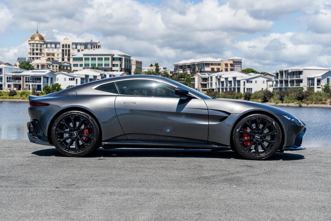 2018 Aston Martin V8 Vantage (2019+) - Image 8 of 31