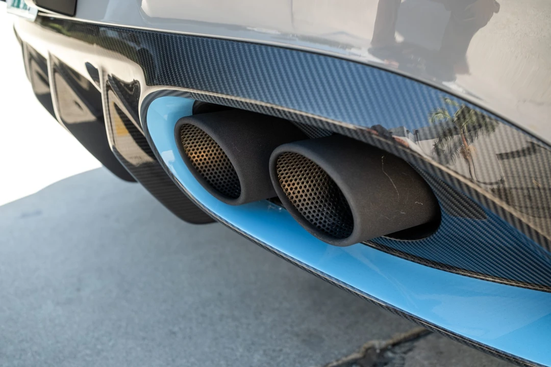 2018 Aston Martin Vanquish 2nd Gen - Image 25 of 31