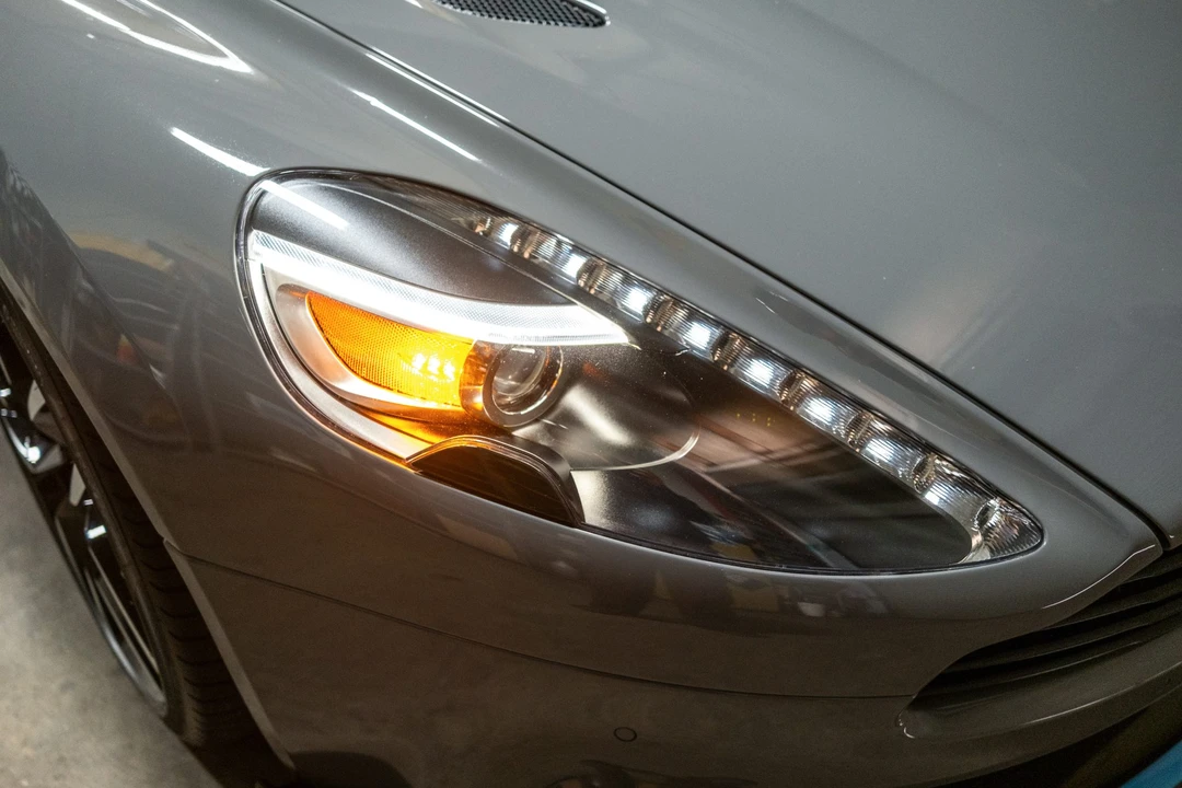 2018 Aston Martin Vanquish 2nd Gen - Image 16 of 31
