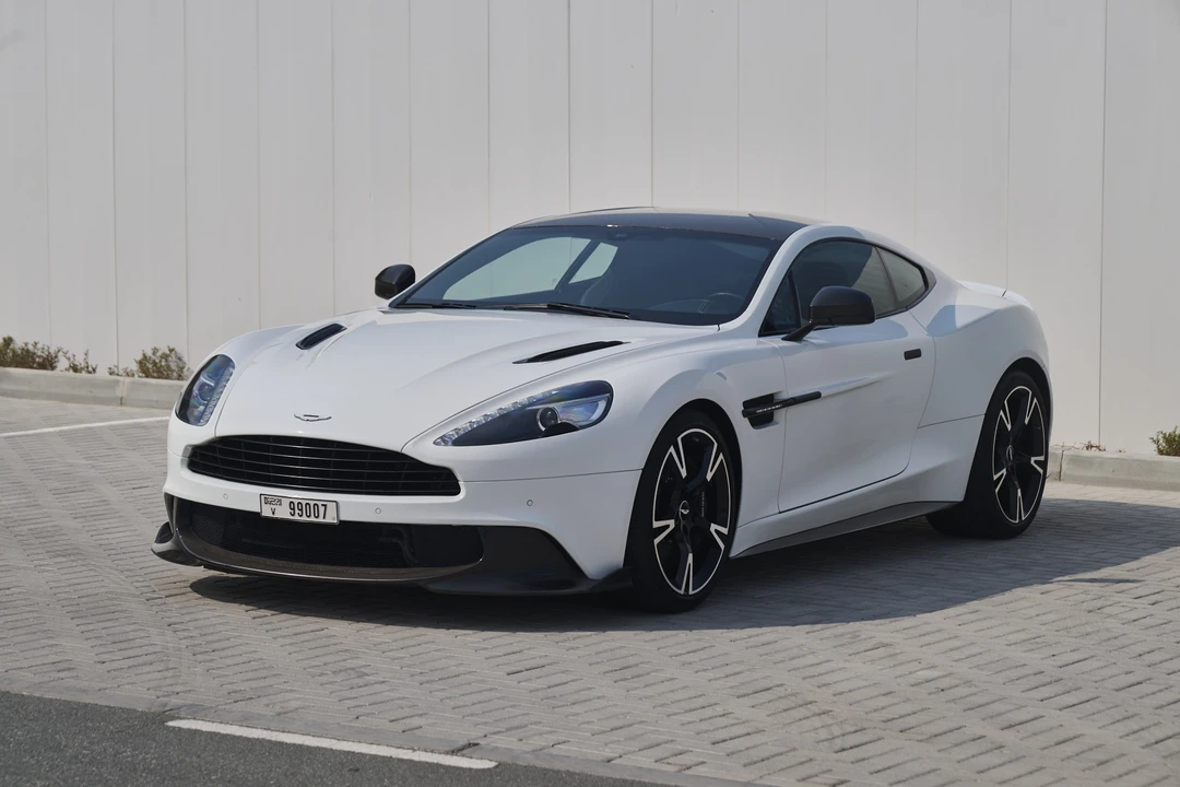 2018 Aston Martin Vanquish 2nd Gen - Image 4 of 31