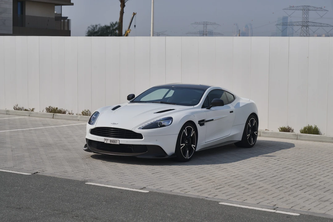 2018 Aston Martin Vanquish 2nd Gen - Image 8 of 31