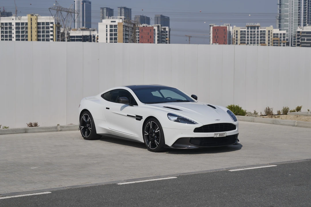 2018 Aston Martin Vanquish 2nd Gen - Image 11 of 31