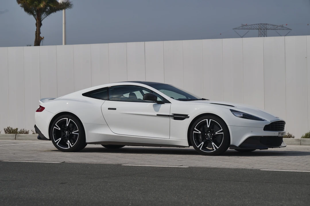2018 Aston Martin Vanquish 2nd Gen - Image 21 of 31