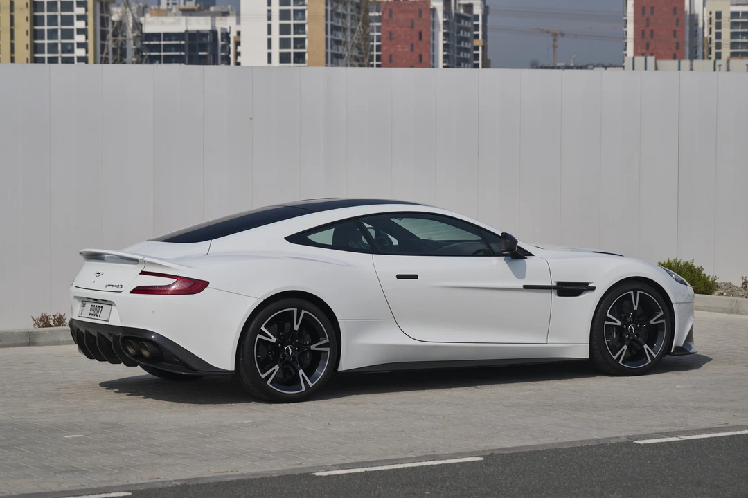 2018 Aston Martin Vanquish 2nd Gen - Image 22 of 31