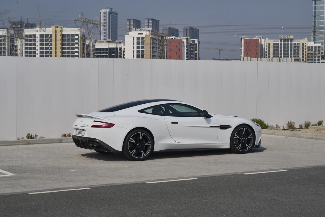 2018 Aston Martin Vanquish 2nd Gen - Image 23 of 31