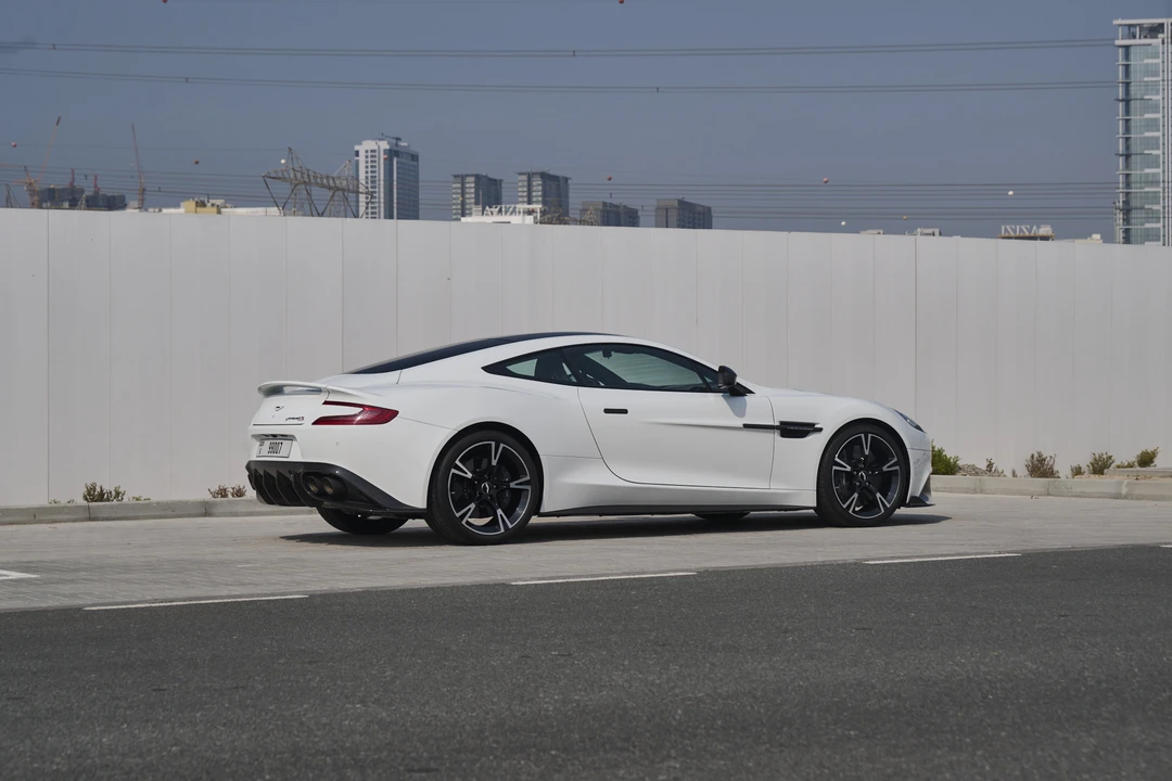 2018 Aston Martin Vanquish 2nd Gen - Image 24 of 31
