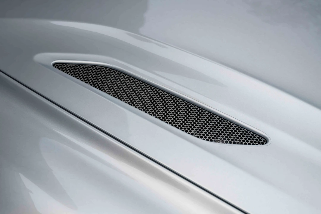 2018 Aston Martin Vanquish 2nd Gen - Image 13 of 31