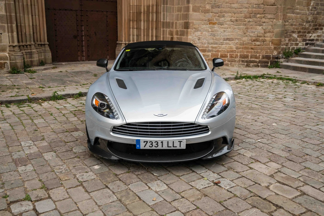 2018 Aston Martin Vanquish 2nd Gen - Image 10 of 31