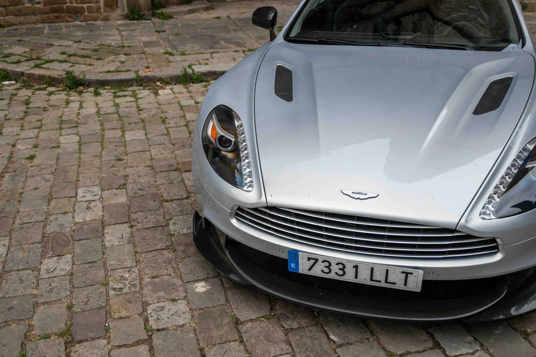 2018 Aston Martin Vanquish 2nd Gen - Image 17 of 31