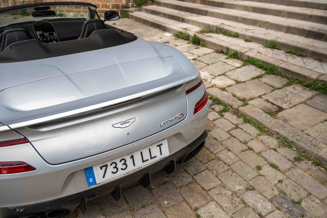 2018 Aston Martin Vanquish 2nd Gen - Image 26 of 31